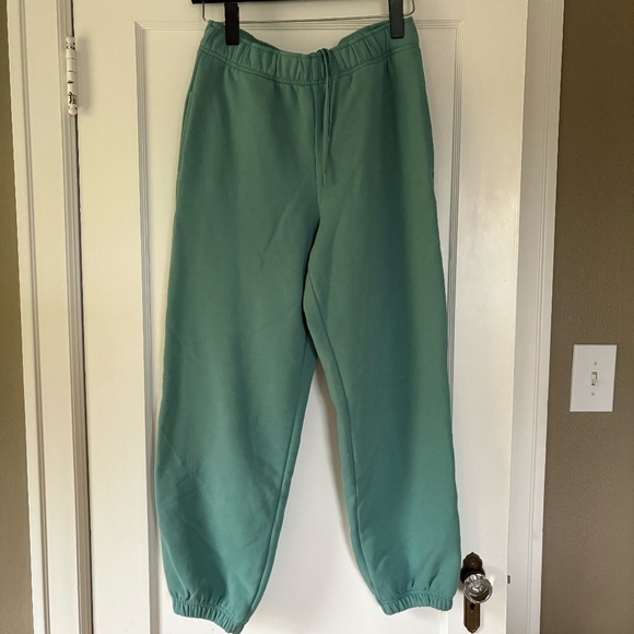 Athleta Pants - Athleta Forever Fleece Jogger size Small